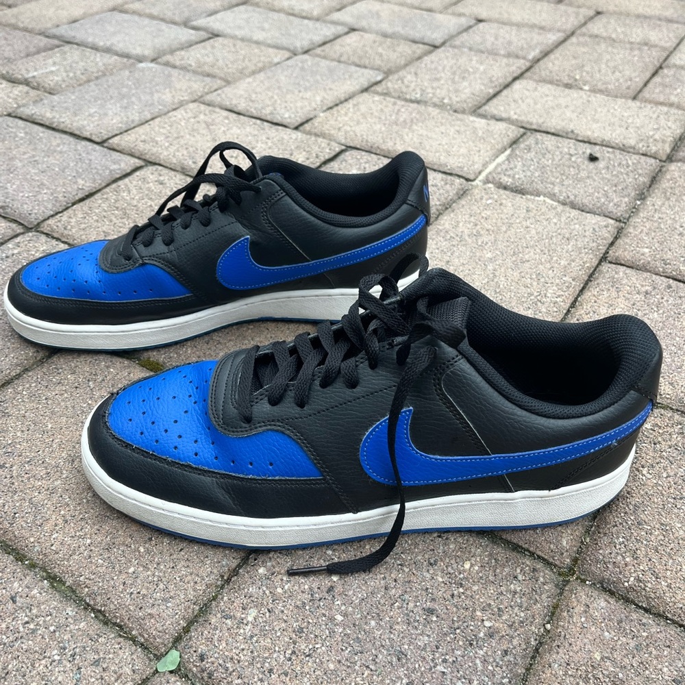 Nike Men's Black and Blue Sneakers